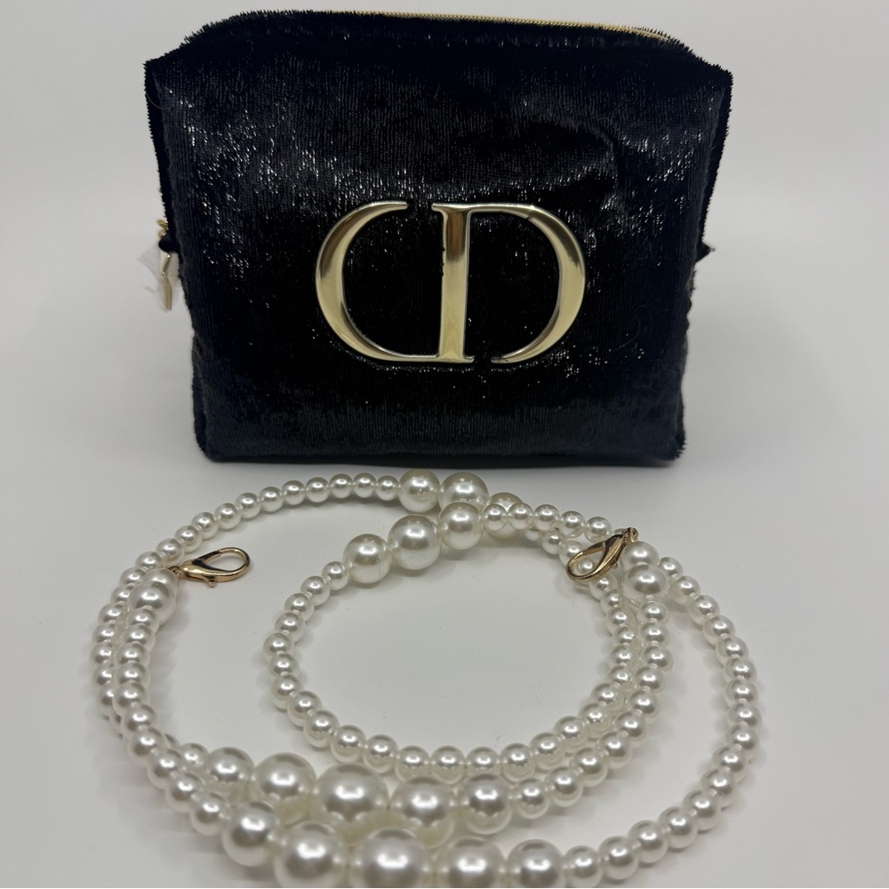 Christian Dior GWP Pouch Makeup Bag with Chain - Picture 3 of 8